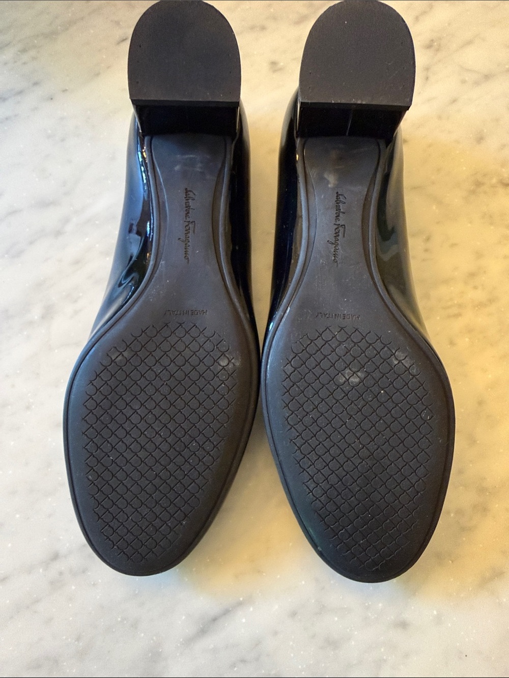Salvatore Ferragamo Black Patent Leather Vara Bow Flats - Picture 3 of 5